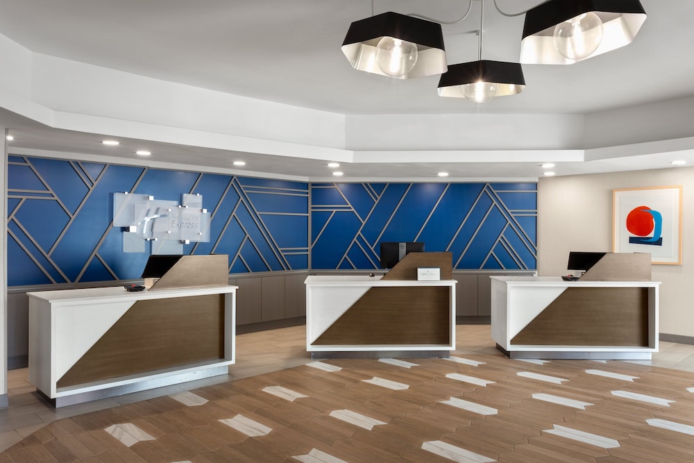 Holiday Inn Express Atlanta Airport North by IHG - photo 29