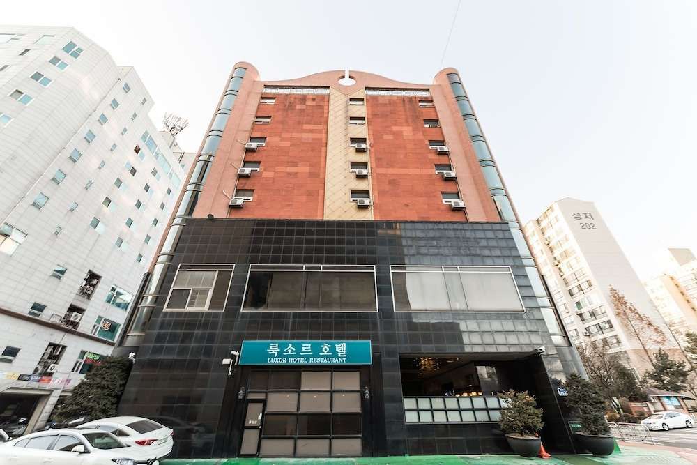 Luxor Hotel — hotel in Goyang-Si