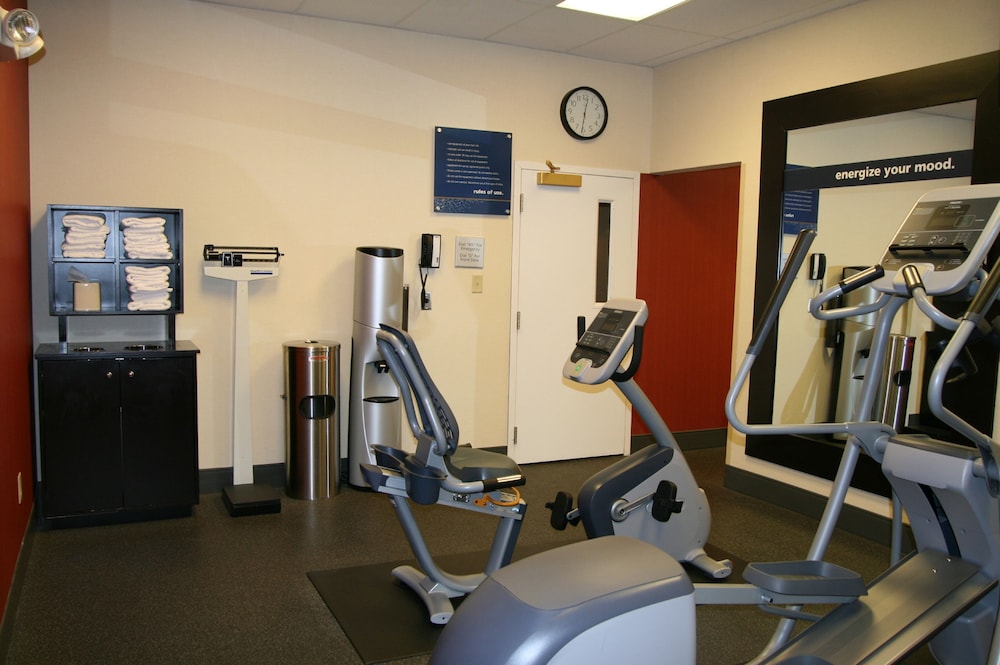 Hampton Inn Pine Grove - photo 43