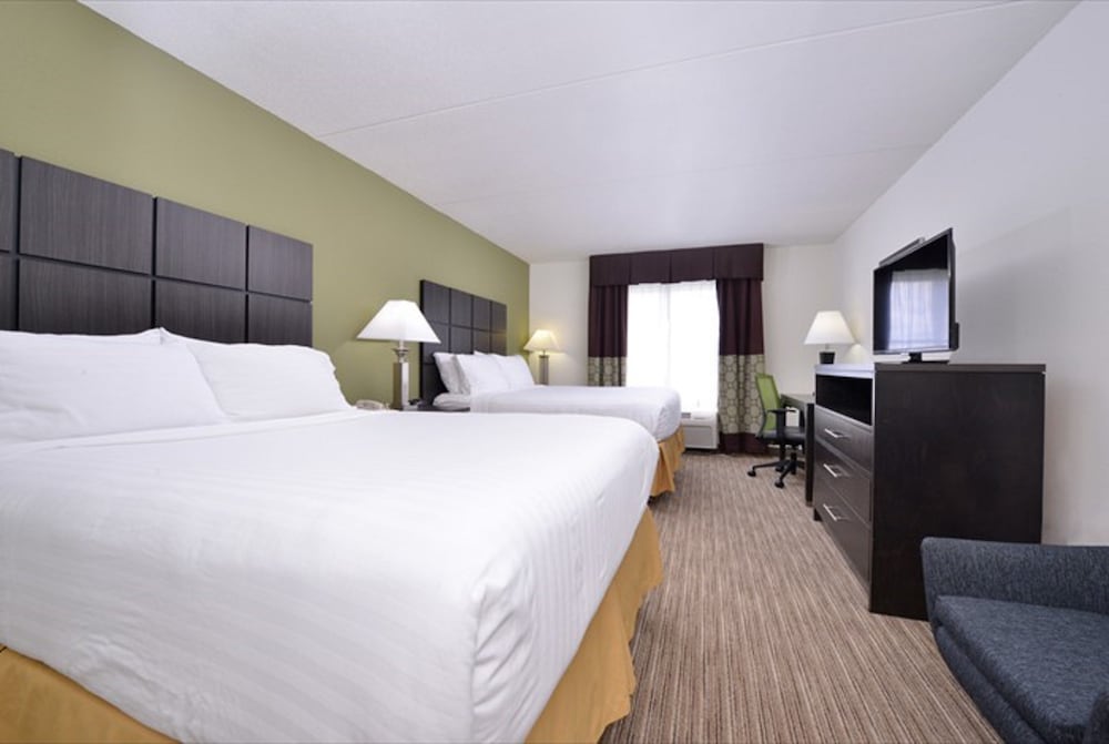 Holiday Inn Express Hotel & Suites Mooresville Lake Norman by IHG - photo 13