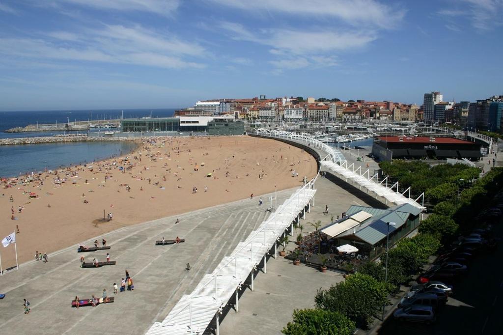 Primera Línea Playa Parking Gratis — 4-Star Luxury Hotel in Gijon, Spain
