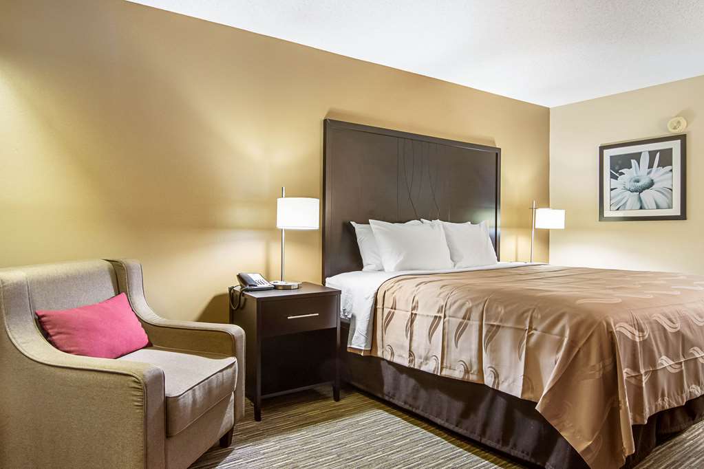 Quality Inn Thomaston - photo 14