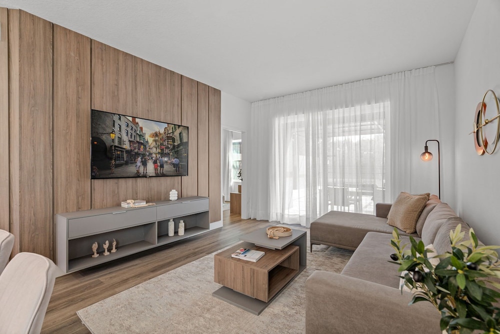 Modern Retreat With Themed Bedrooms Pool
