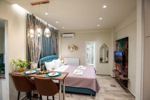 Blue Ark Romantic Studio Under Acropolis — 4-Star Luxury Hotel in Athens, Greece