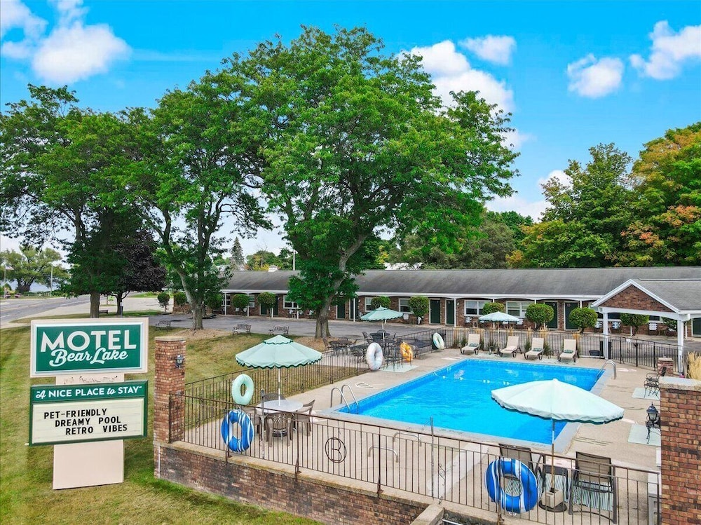 Motel Bear Lake — hotel in Crystal Lake