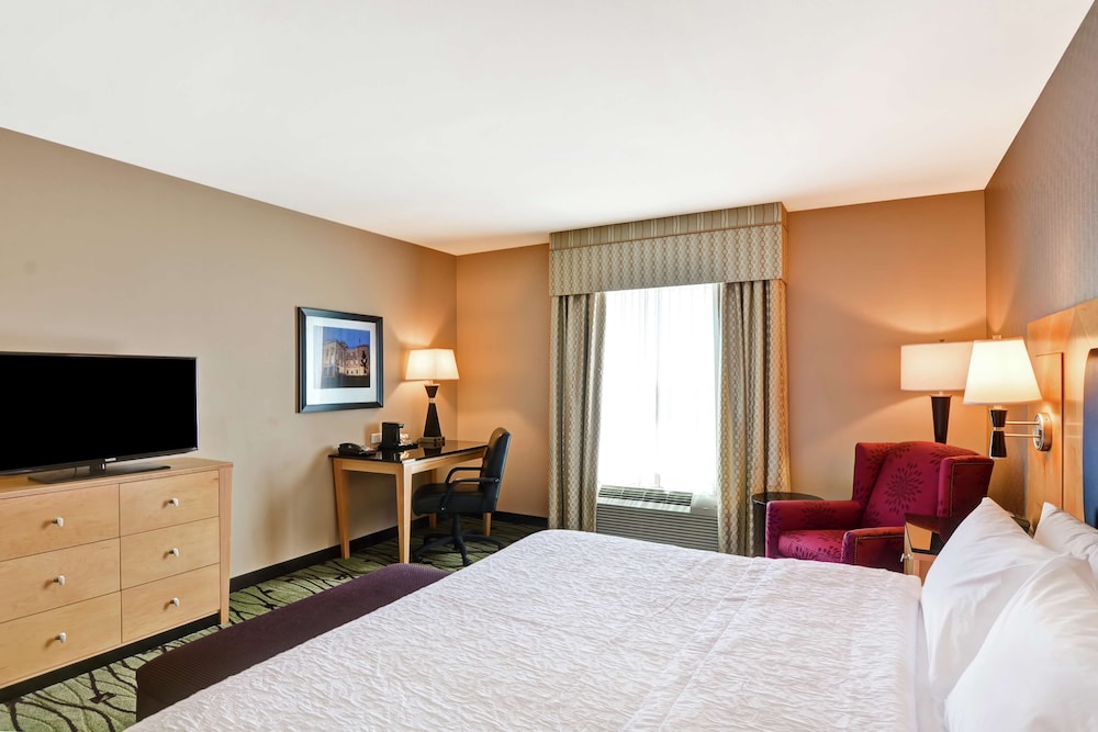 Hampton Inn & Suites Raleigh Crabtree Valley - photo 19