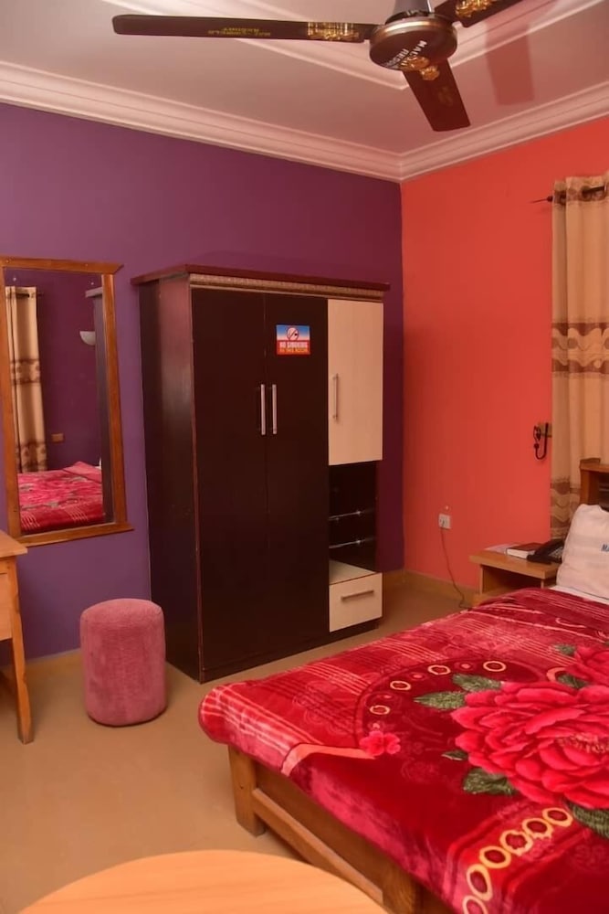 Mac cornels resorts — Gombe — photo 5