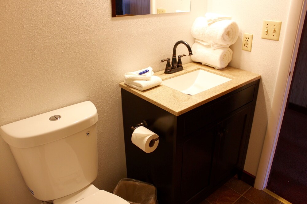 The Rustic Inn - photo 18