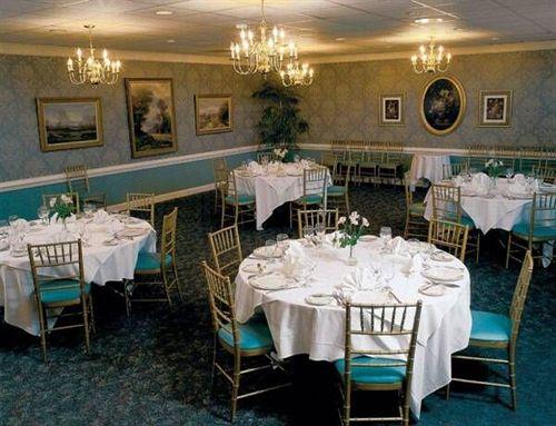 Phoenix Greenvilles Inn - photo 15