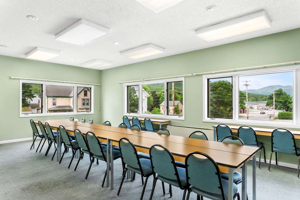 Rodeway Inn Gorham Riverside - photo 43