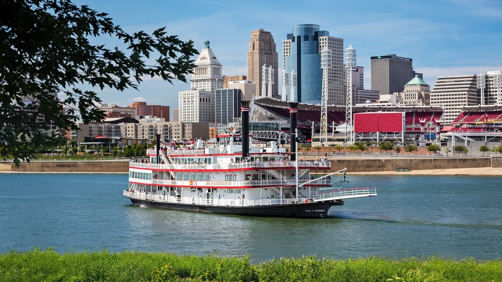 Holiday Inn Cincinnati Riverfront by IHG - photo 16