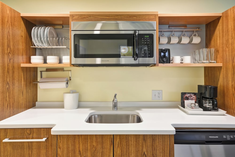 Home2 Suites by Hilton Minneapolis Eden Prairie - photo 22