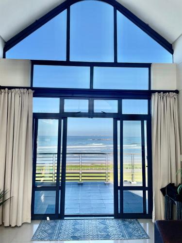 Bloubergstrand Oceanview Escape