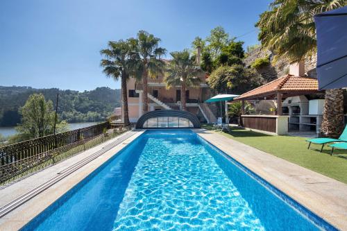 Porto Douro appartement 1 — 4-Star Luxury Hotel in Avintes, Portugal