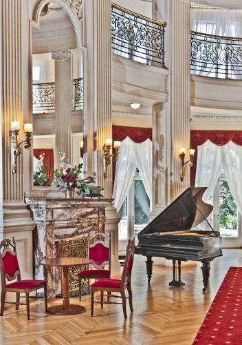 Dom Zdrojowy w Szczawnie Zdroju in Szczawno-Zdroj, Poland