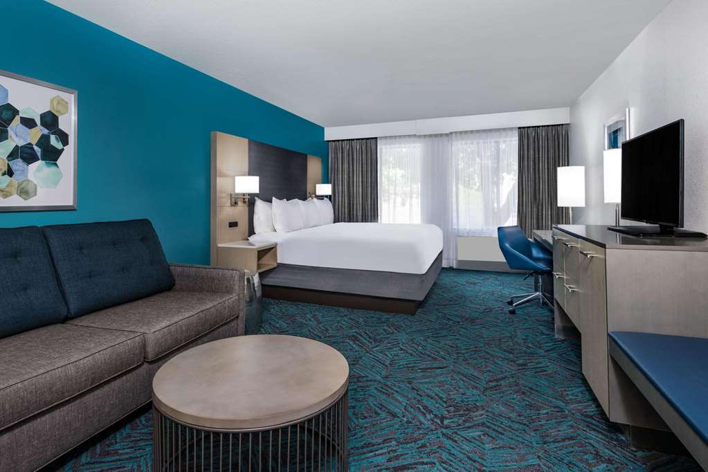 Radisson Hotel Colorado Springs Airport - photo 3