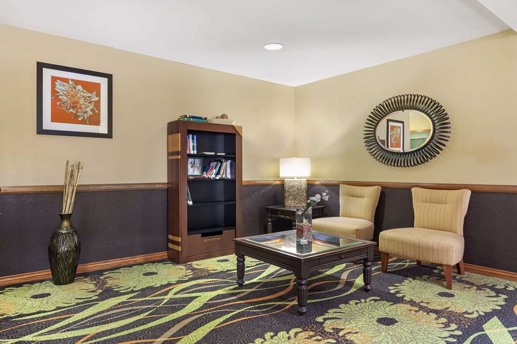 Best Western Plus Waco North - photo 37