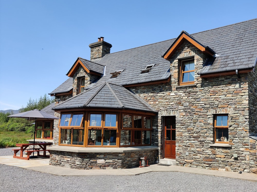Alaind Lodges in Cill Airne, Republic of Ireland