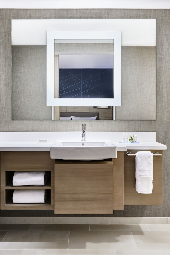SpringHill Suites by Marriott Ocala - photo 20