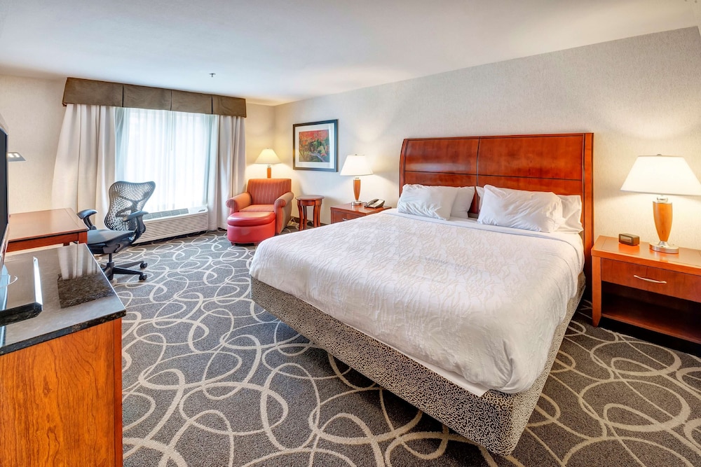 Hilton Garden Inn Portland Airport - photo 13