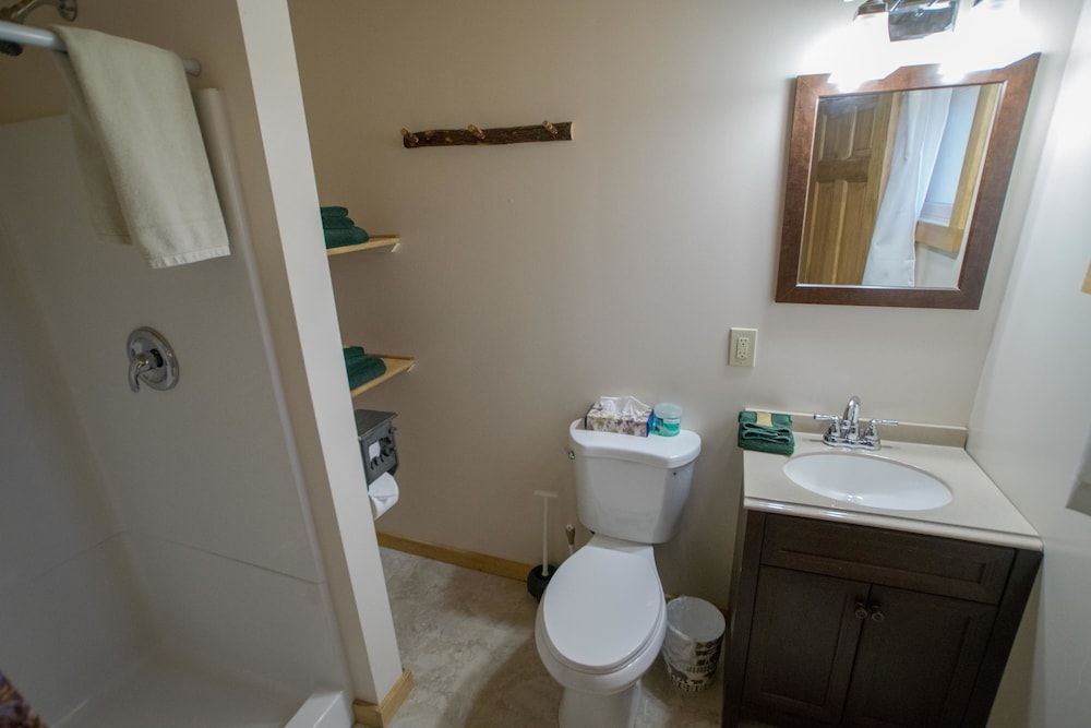 Silver Gate Lodging - photo 20