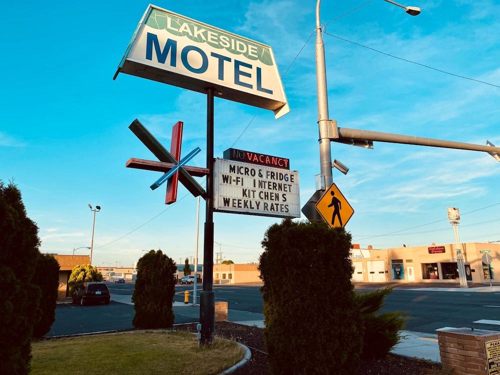 Lakeside Motel - featured photo