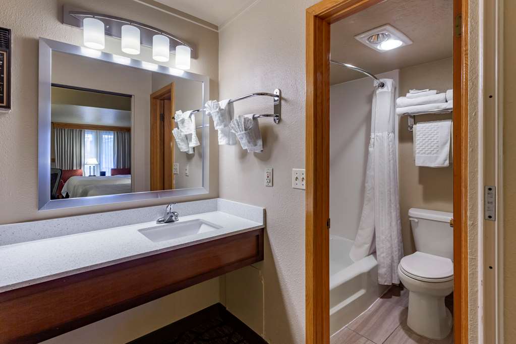Best Western Dunmar Inn - photo 20