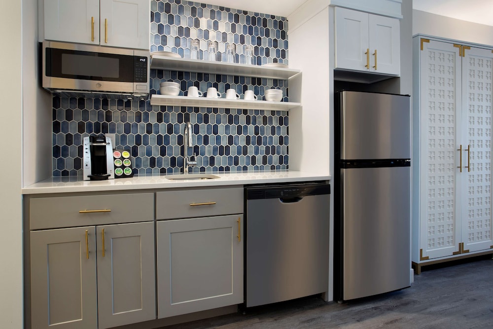 Fenwick Shores Tapestry Collection by Hilton - photo 23