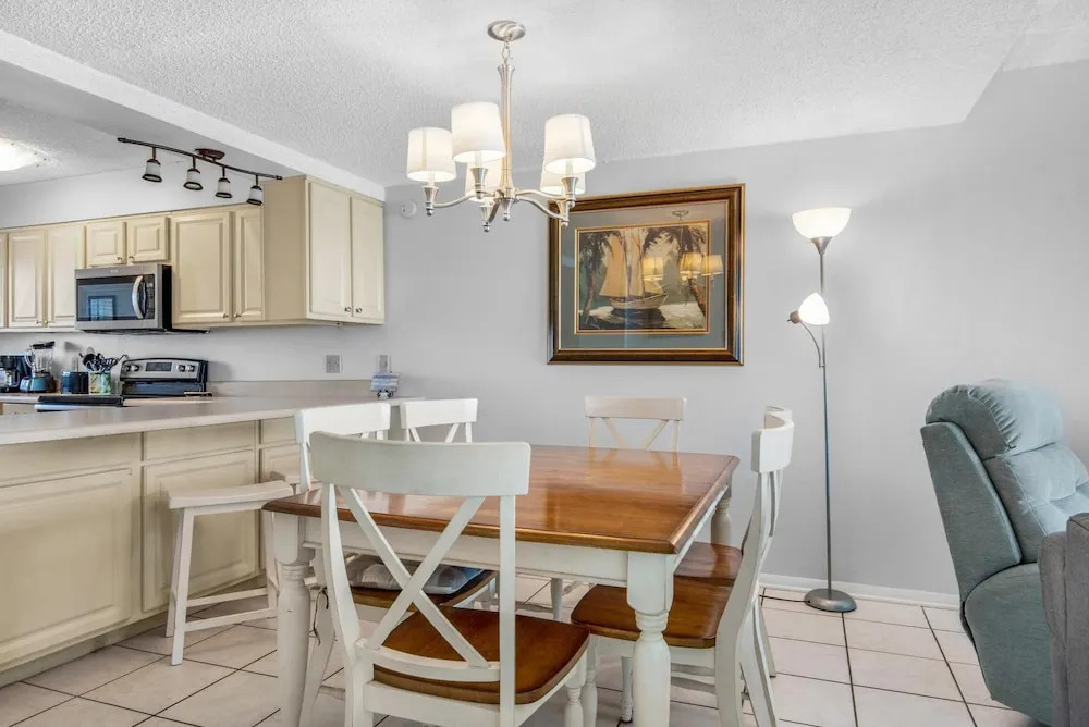 Regency Towers 1018 Beachfront unit - photo 24