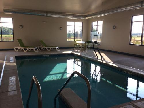 Scenic Shore Inn - photo 42