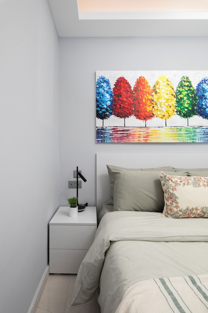 Modern & Stylish Apartment Close to Tigne Point Close to Saint Julians & Valletta Ferry — 4-Star Luxury Hotel in Sliema, Malta