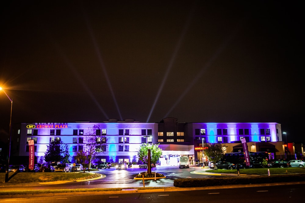 Crowne Plaza Dulles Airport by IHG - photo 118