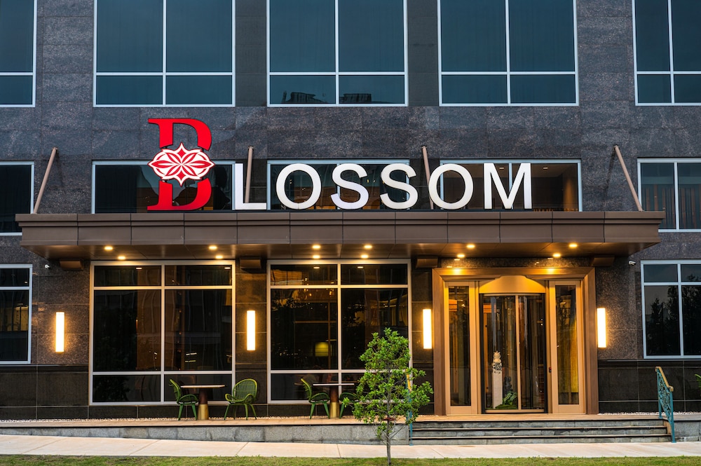 Blossom Hotel Houston Curio Collection by Hilton - photo 112