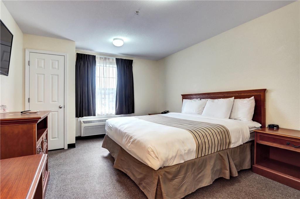 Suburban Studios Westminster Denver North - photo 21