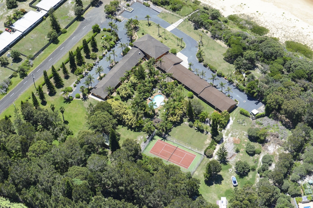 Diamond Beach Resort - carbon neutral hotel in Taree