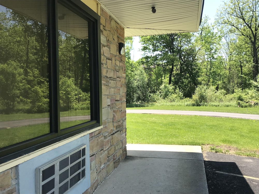Allenwood Motel - photo 28