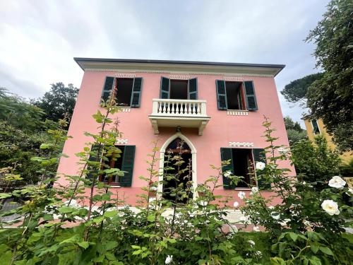 Garden Villa by the sea Mesco 60 — 4-Star Luxury Hotel in Monterosso Al Mare, Italy