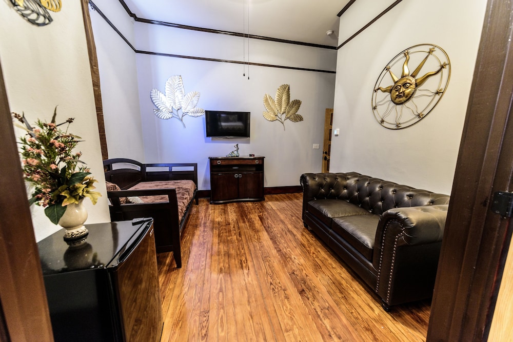Hotel DeFuniak - photo 9