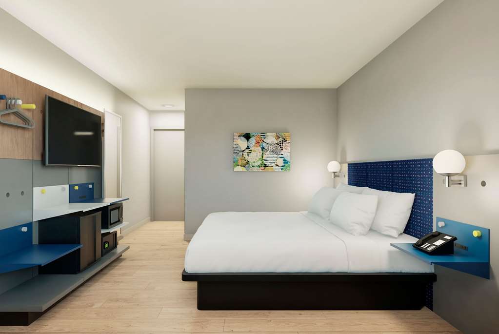 Microtel Inn & Suites by Wyndham Winchester - photo 12