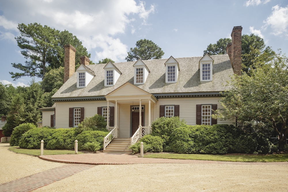 Colonial Houses an Official Colonial Williamsburg Hotel - featured photo