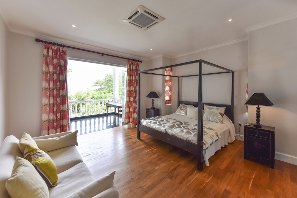Chateau Elysium — Beau Vallon — photo 5