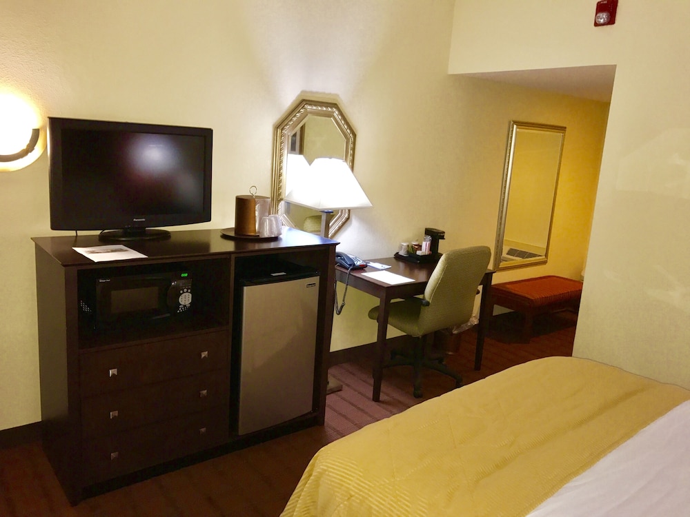 Hamden Hotel & Suites - photo 13