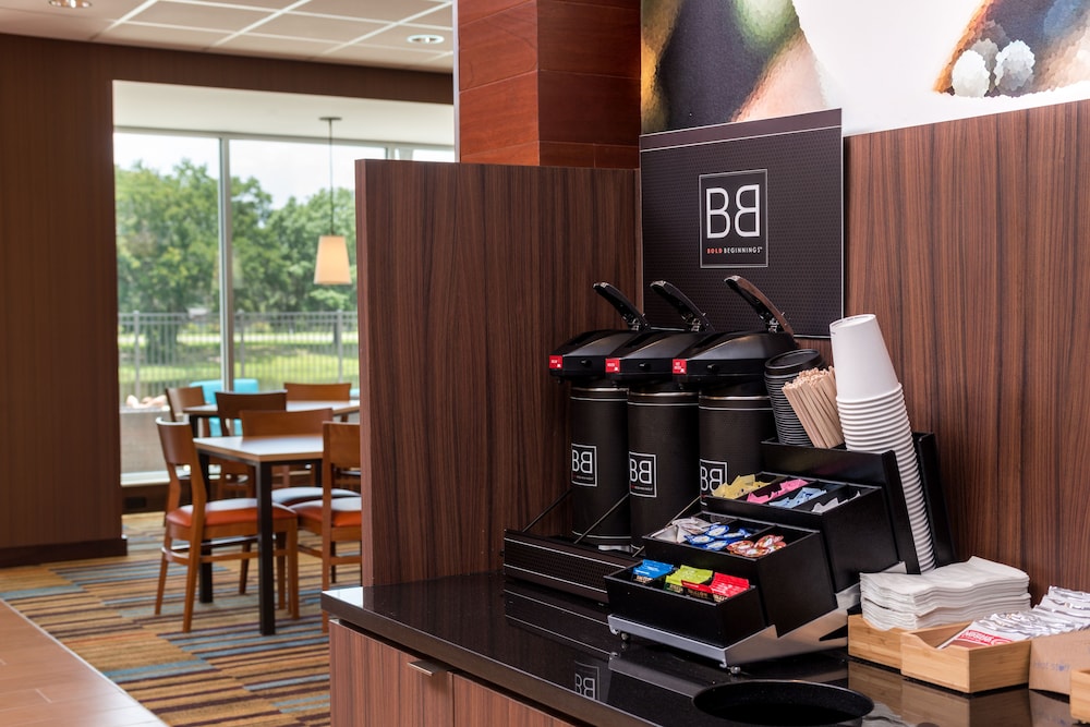Fairfield Inn & Suites by Marriott Orlando East UCF Area - photo 49