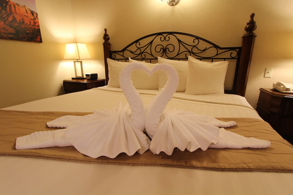 Sedona Springs Resort - photo 7