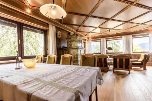 Chalet Luis — 4-Star Luxury Hotel in Falzes, Italy