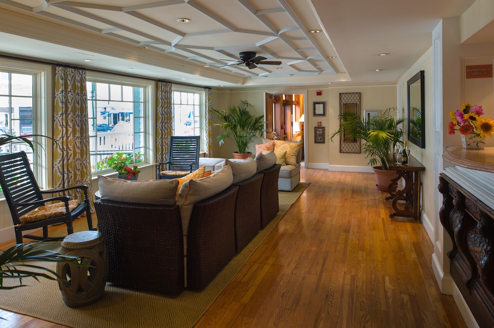 Mansion House Inn And Spa - photo 2