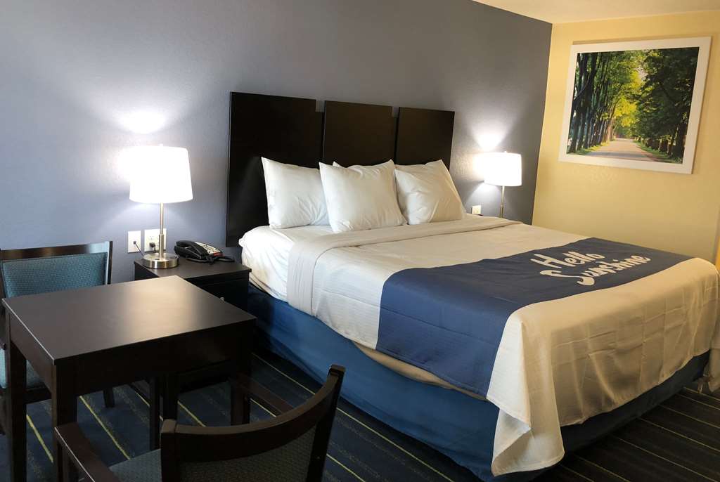 Days Inn by Wyndham Charles Town Harpers Ferry - photo 18