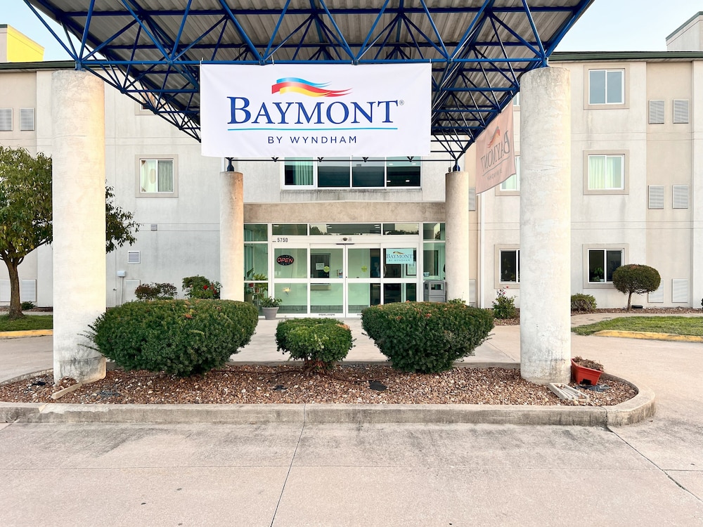 Baymont by Wyndham Kingdom City - photo 22