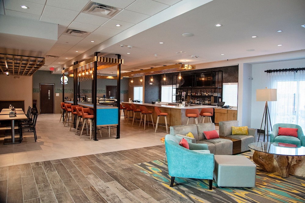 Holiday Inn Hotel & Suites Savannah Airport Pooler - photo 30