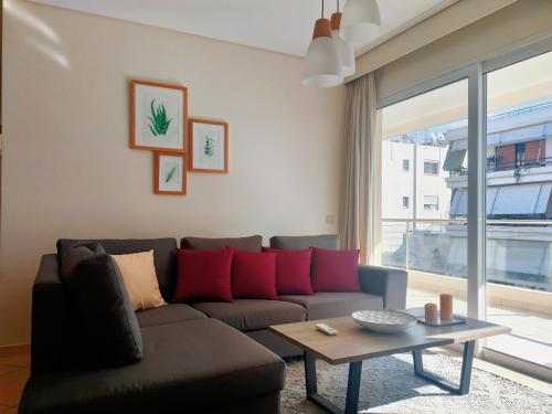 Alimos seaview apartment — 4-Star Luxury Hotel in Athens, Greece